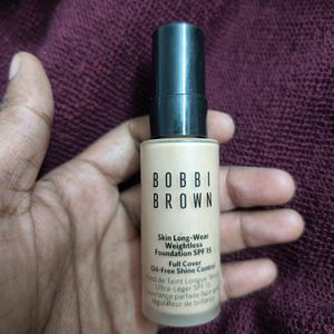 Bobbi Brown Foundation