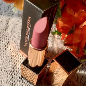 Manish Malhotra Powder Matte Lipstick -Nude Nuance