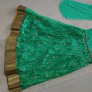 💚 Green Colour Anarkali Dress