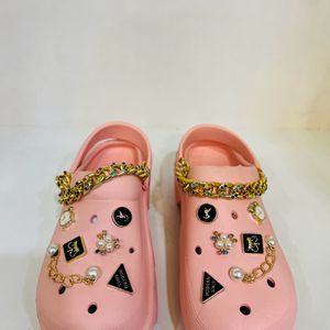 available sizes are 36 39 40  41 Clogs