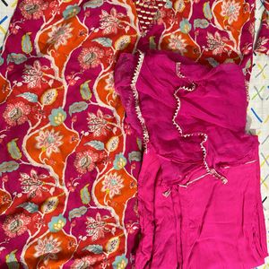 Rani Flower Print Kurta Dupatta Set