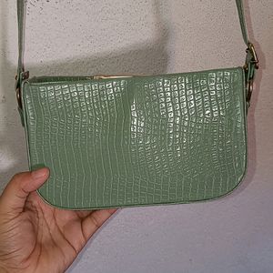 Stylish Slingbag In Low Price