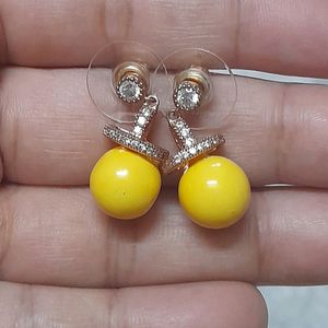 Pop Yellow Earrings