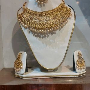 24 ctGold plated necklacesetwithmang tika