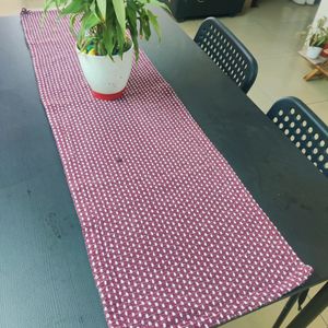 Home Centre Table Runner