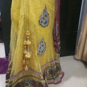 Designer Lehanga Choli With Long Chunri