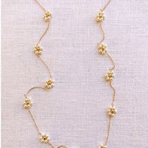 Daisy Pearl Chain Necklace