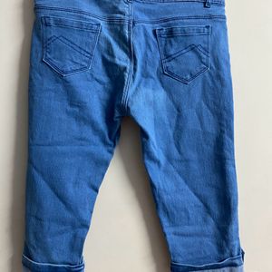 Blue Color Capri Jeans Women’s