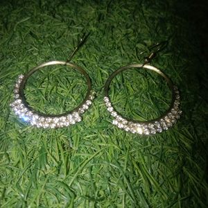 This Earrings In Vry Affordable Price