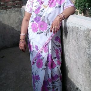 Floral Print White Saree