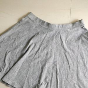 Forever 21 Grey Flared Skirt 🤍