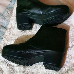 Beautiful black boot