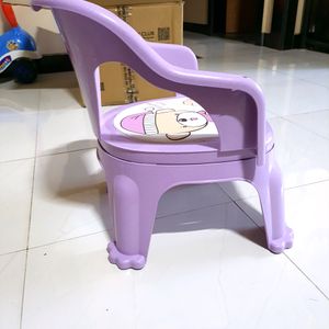 Feeding Chair With Trey Purple In Color