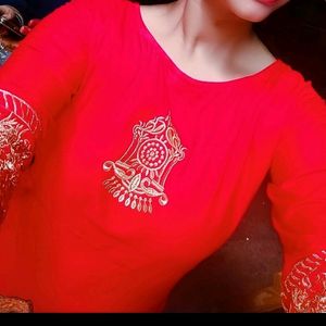 Red Kurti