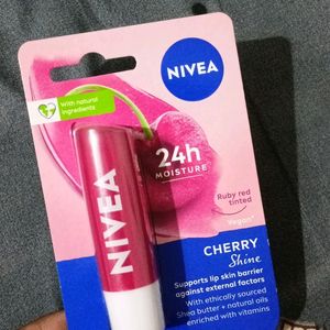 NIVEA Cherry Fruity Shine Lip Balm