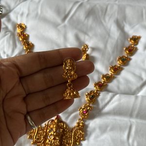 Temple Jewellery Set