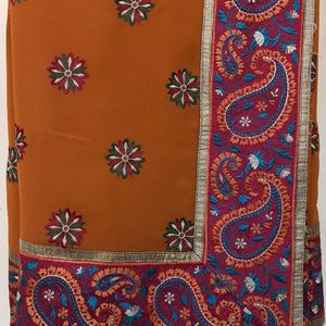 Beautiful Orange Flower Saree!