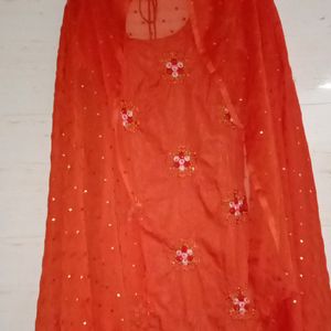 Beautiful Dupatta Kurti Set