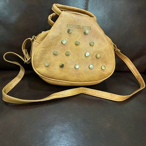 Sling Bag Triangle