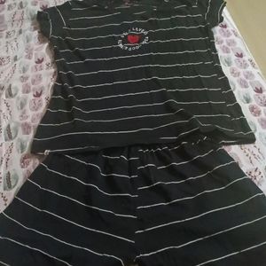 I Selling Black T.Shirt And Shorts,It Used