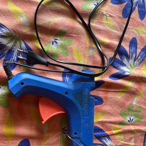 Glue gun