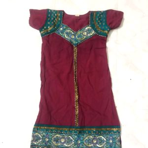 Elegant Medium Size Kurthi