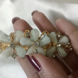 New Hair Clip With Stones