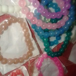 3 Glass Beads Breslets