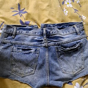 Korean Shorts Waist 30