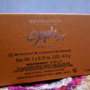 Makeup Revolution London Highlighter Palette