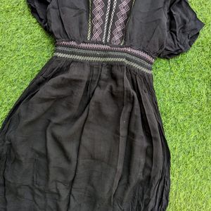 Black Dress Medium Size With Threaded Work