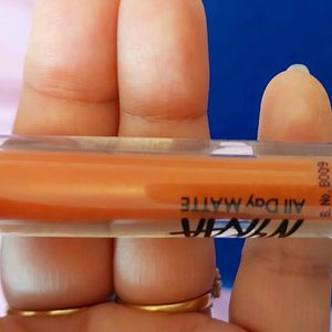 Beautiful Coral Color Shade Lipgloss