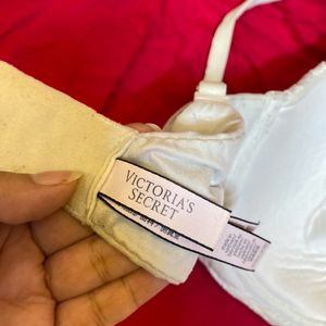 Victoria Secret Wired Padded Bra