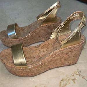 ALDO HEELS GOLDEN