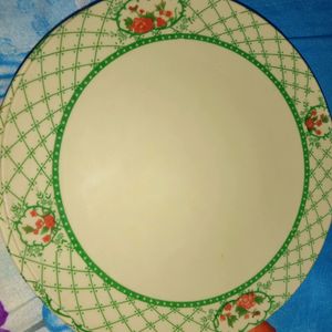 Plastic Plates- Set of 6