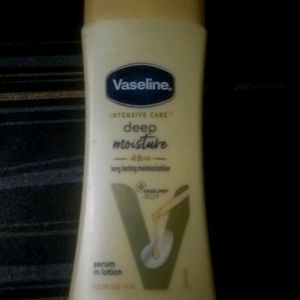 Vaseline Body Lotion 🧴