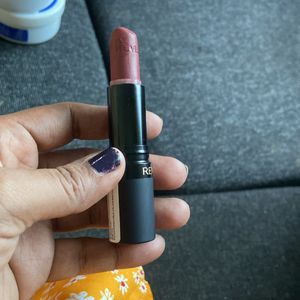 Revlon super Lustrous matte