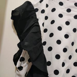 Korean Polka Dot Top Size Fits Till 44