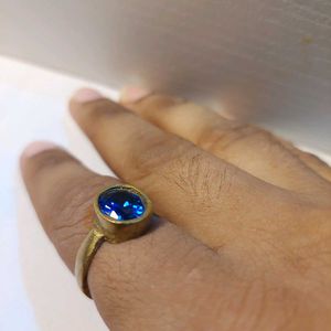 💍 Blue Sapphire Stone Brass Ring