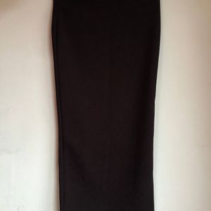 Black Solid Stretchable Midi Skirt