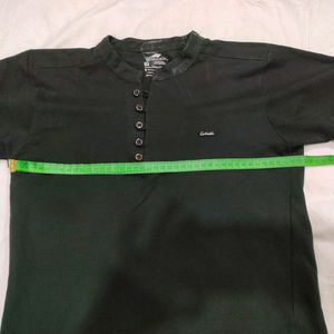 Black T-shirt With Buttons