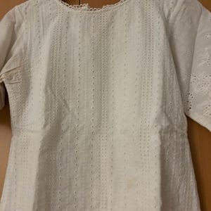 Embroidered cotton top