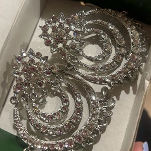 Ethnic Earrings In Good Condition