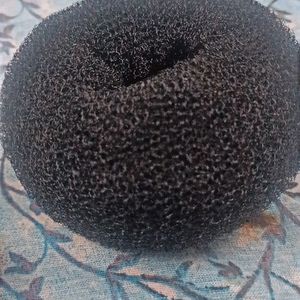 Hair donut bun maker for girls In Black