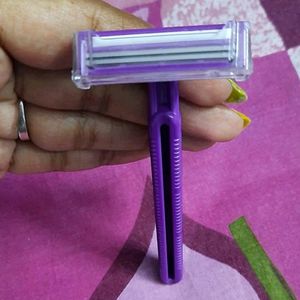 Sirona 2 Razors N Plum Nail Paint Remover