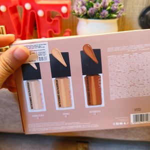 Huda Beauty Concealer Nd Foundation Card