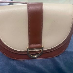 Max Hand Bag