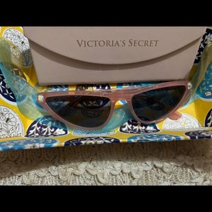 Victoria's Secret Women Cateye Sunglasses withUV P