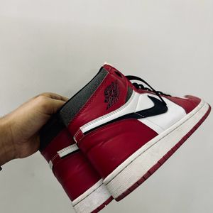 Nike Jordan 1 OG Chicago Lost And Found