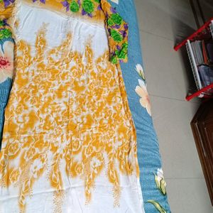 Women Daily Wear Long Kurti